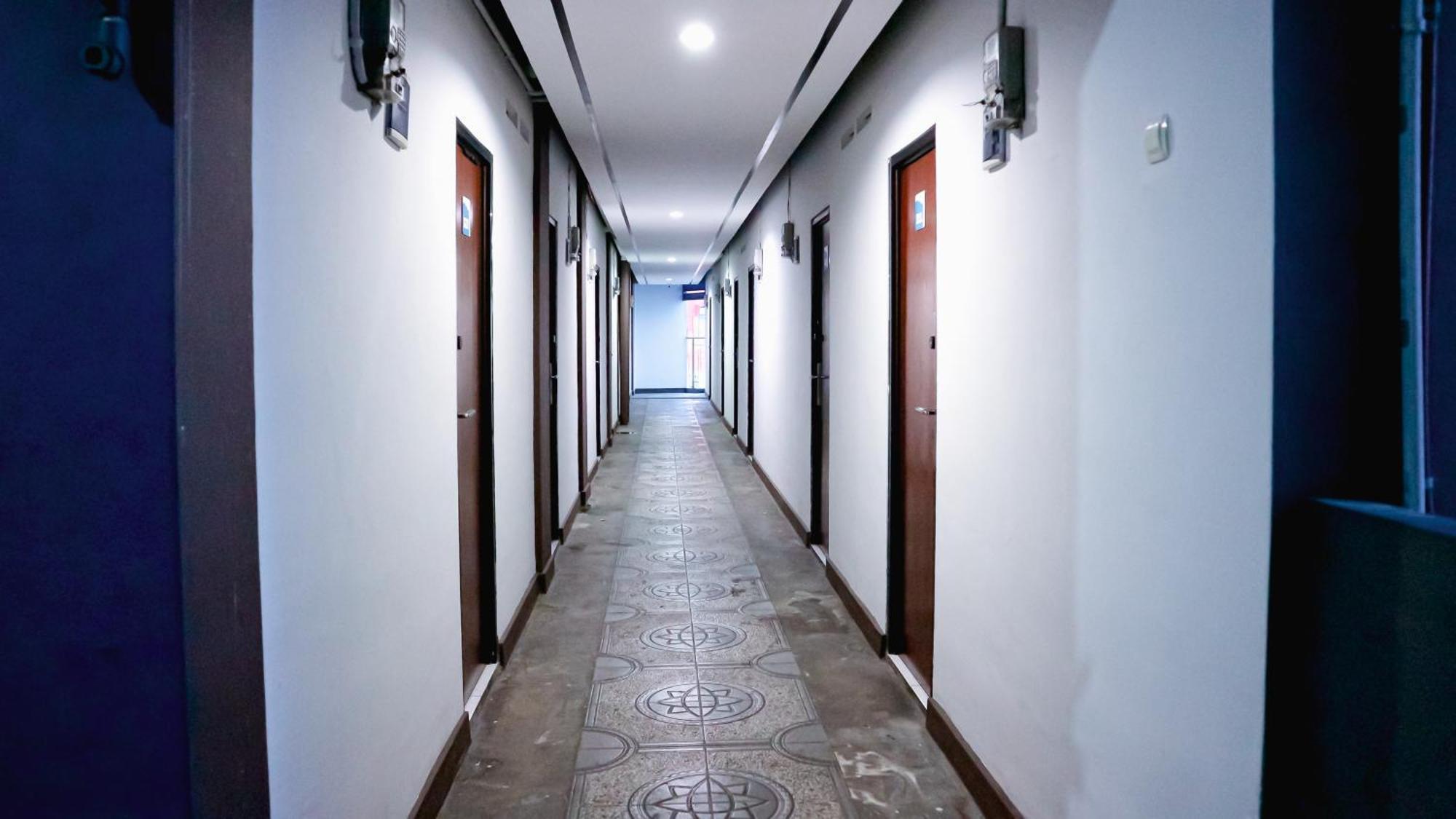 Collection O Tunas Plaza Residence Bekasi Exterior foto